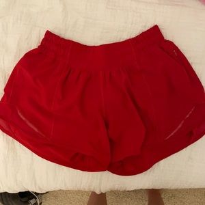 Lululemon dark red size 2 4 inch hotty hots